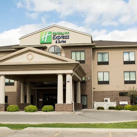 Holiday Inn Express & Suites - Mason City By Ihg Екстериор снимка